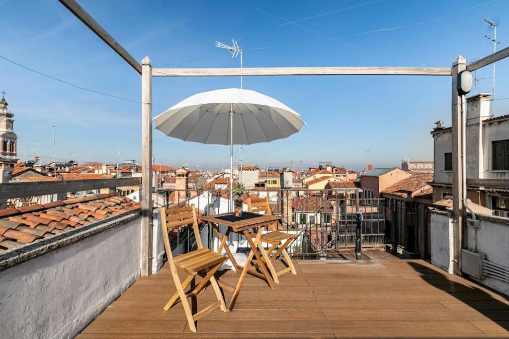 Ihomes Rialto-Corte Del Calice-Attico Vista Centro Venetië Buitenkant foto